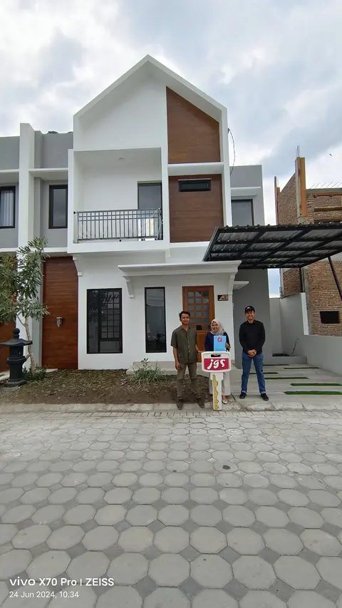 Serah terima kunci unit Hana 6 di Kawa Village — JGS Group