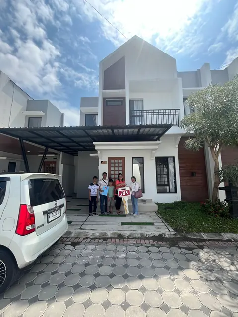 Serah terima kunci unit Hana 7 di Kawa Village — JGS Group