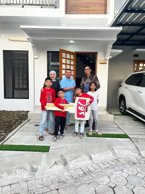 Serah terima kunci unit Hana 8 di Kawa Village — JGS Group