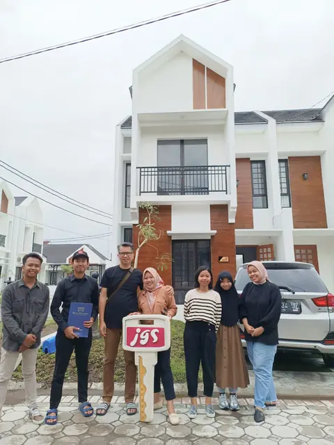 Serah terima kunci unit Yama 1 di Kawa Village — JGS Group