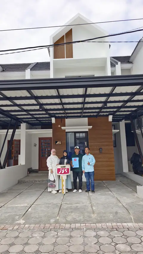Serah terima kunci unit Yama 15 di Kawa Village — JGS Group