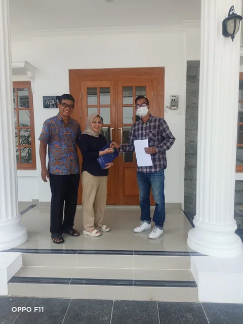 Serah terima kunci unit Adiluhung 1 di Royal Mansion — JGS Group