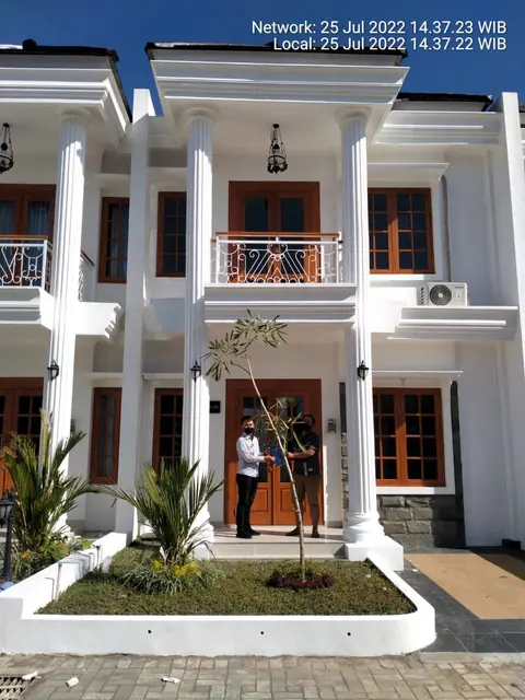Serah terima kunci unit Adiluhung 25 di Royal Mansion — JGS Group