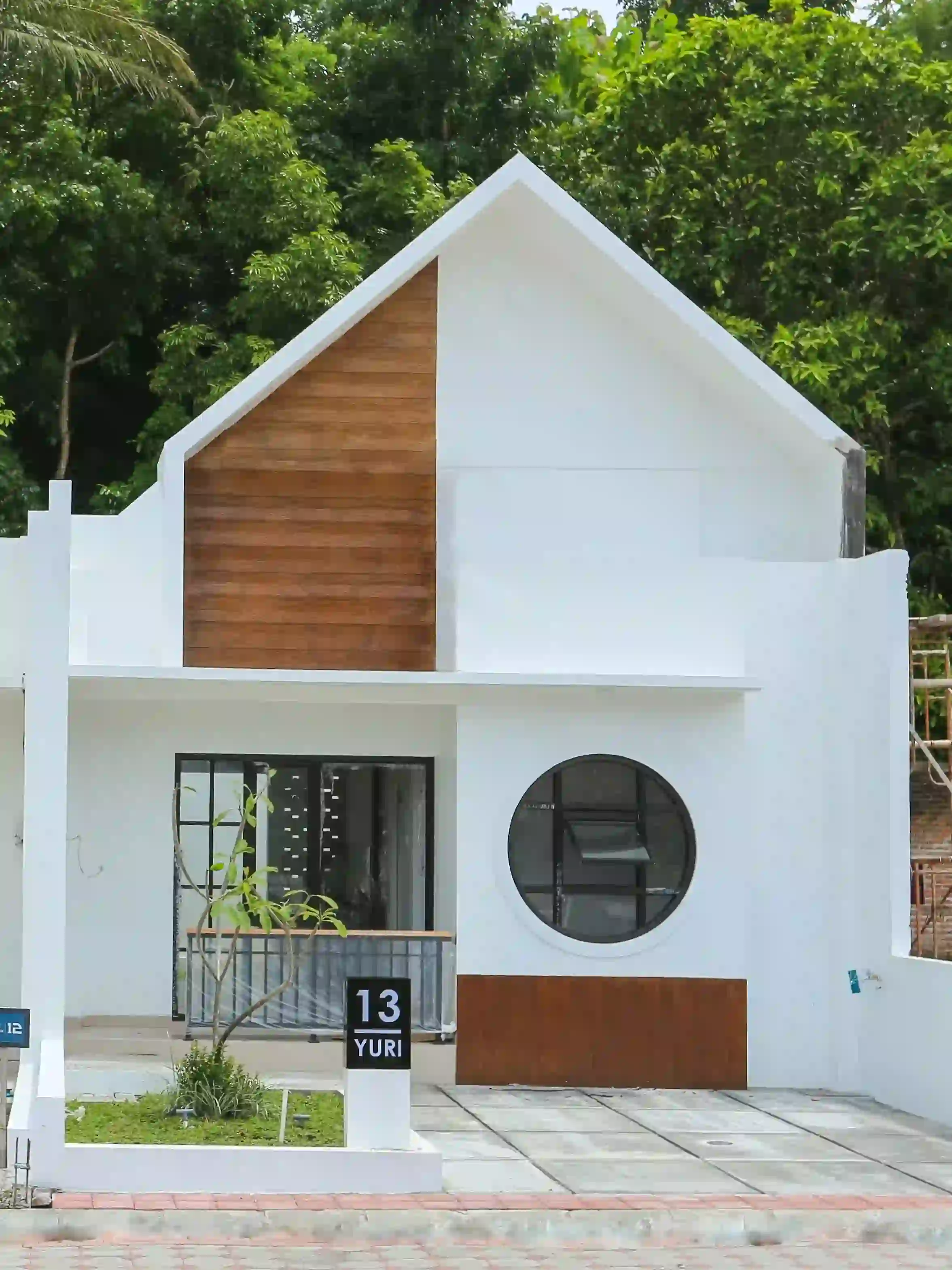Kawa Living Tipe Yuri