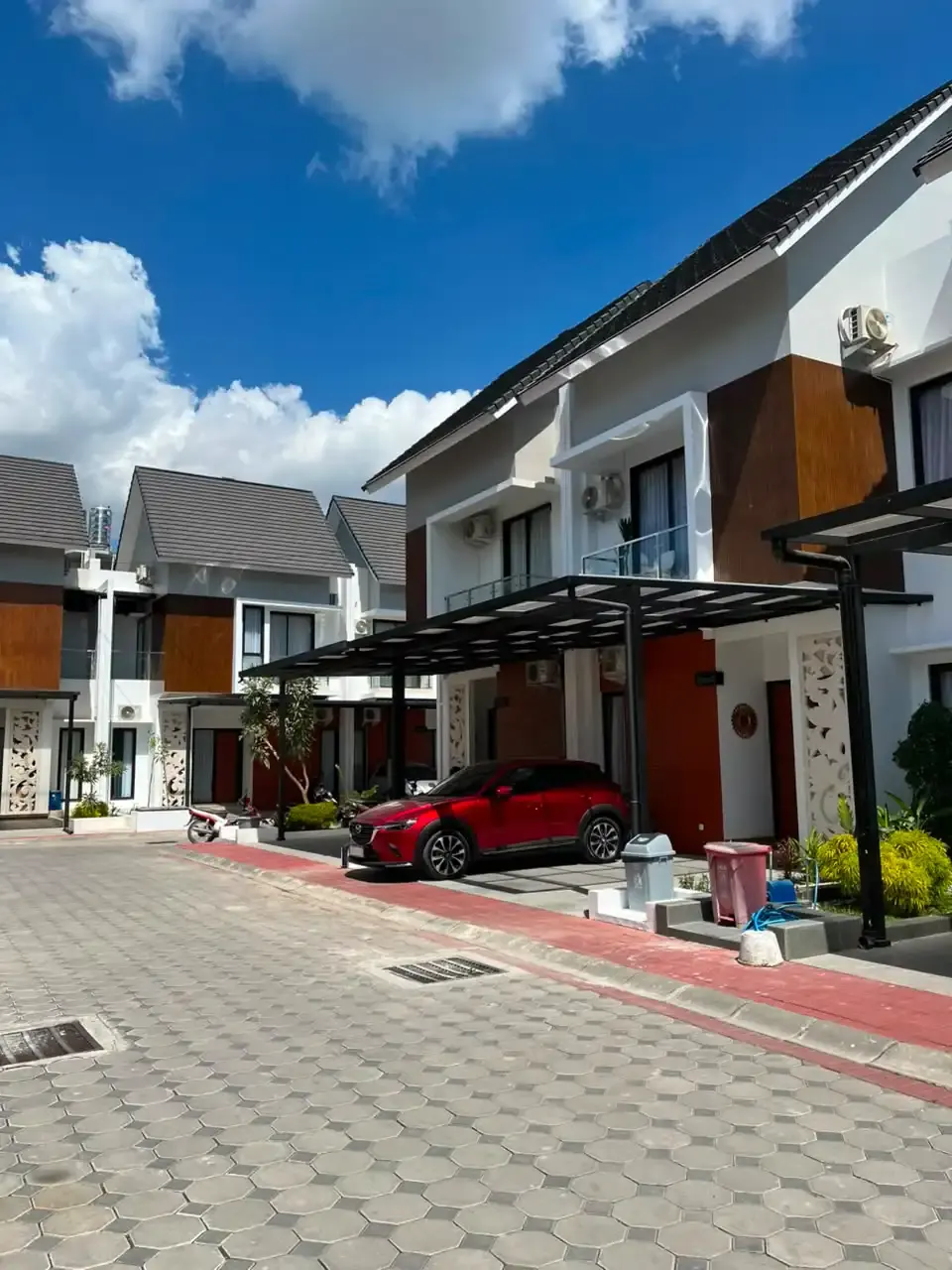 Jalan lingkungan perumahan Tentrem Jiwo, Kalasan, Sleman